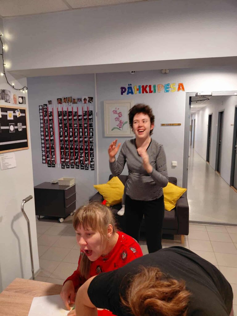 att.HZMPtv41Ts79fXgo6nrDQurkO24pl76KNws-N3iR2B0