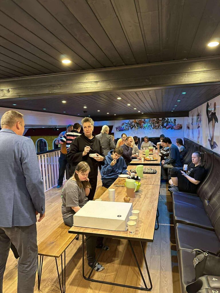 b3df70b8-a9eb-4543-9230-55a02d73d65d